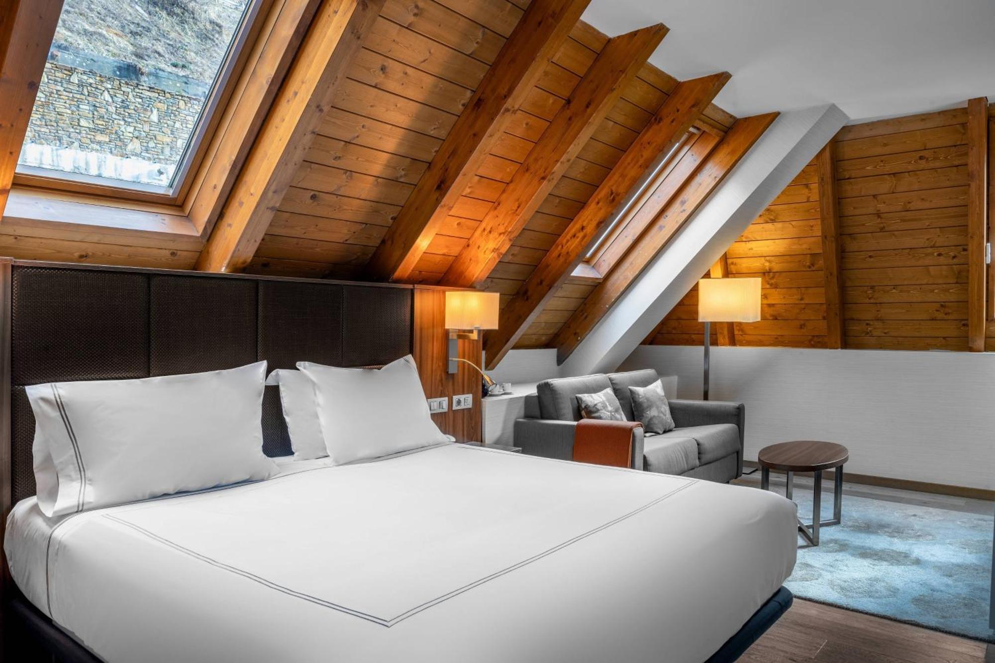 Hotel Ac Baqueira Ski Resort, Autograph Collection Бакейра-Берет Екстериор снимка