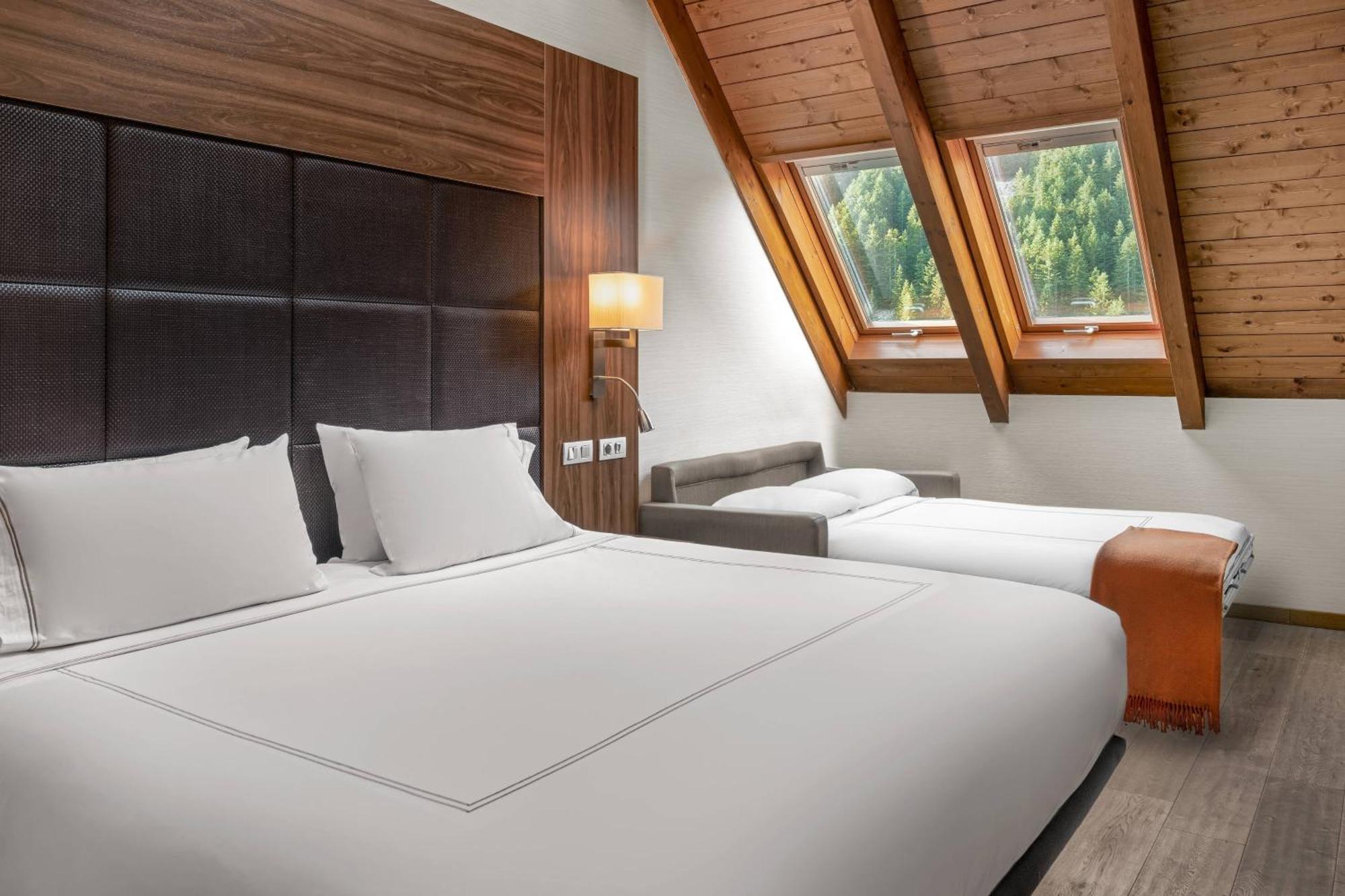 Hotel Ac Baqueira Ski Resort, Autograph Collection Бакейра-Берет Екстериор снимка