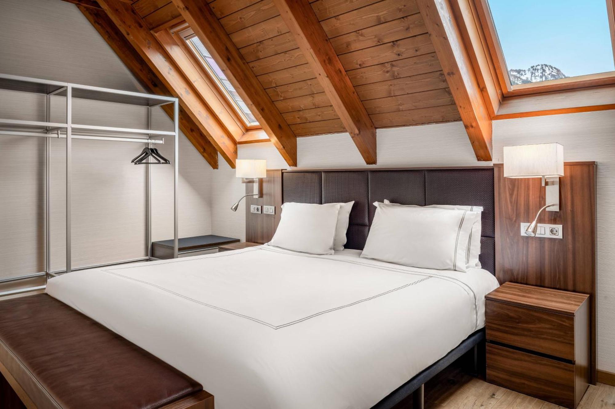 Hotel Ac Baqueira Ski Resort, Autograph Collection Бакейра-Берет Екстериор снимка