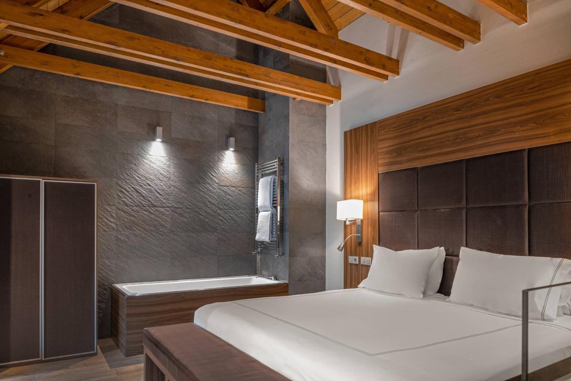 Hotel Ac Baqueira Ski Resort, Autograph Collection Бакейра-Берет Екстериор снимка