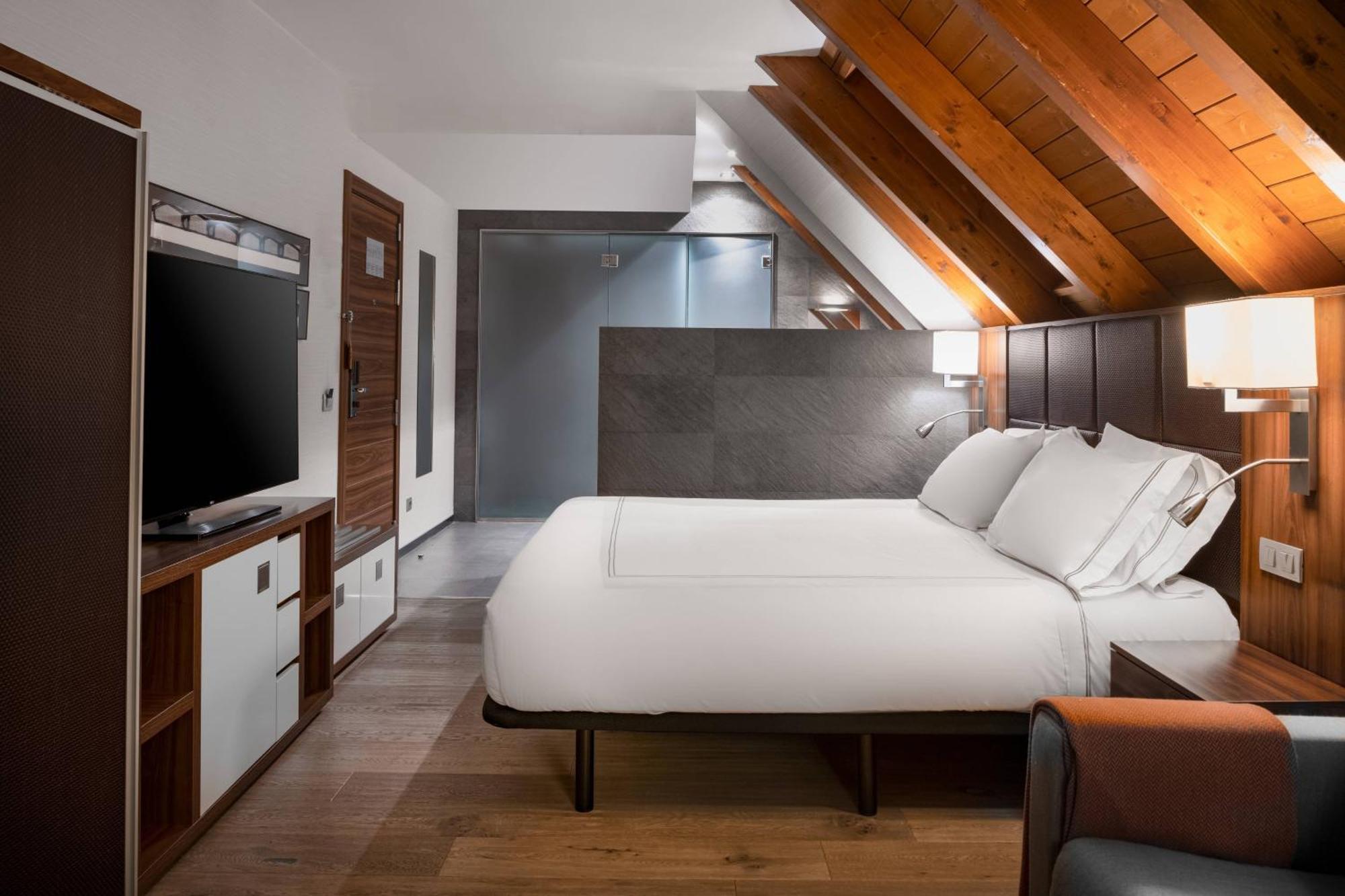 Hotel Ac Baqueira Ski Resort, Autograph Collection Бакейра-Берет Екстериор снимка
